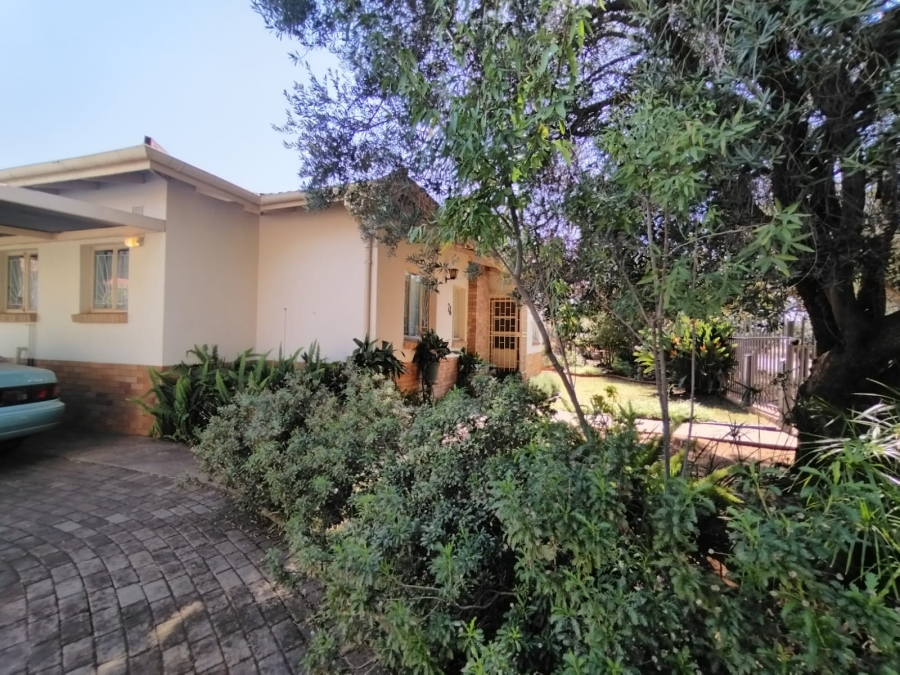 3 Bedroom Property for Sale in Beaconsfield Northern Cape